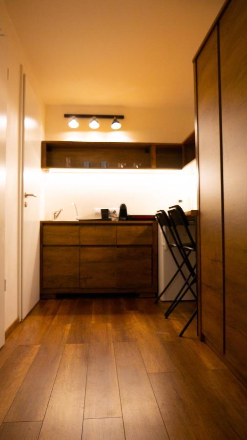 Bachelor Apartamento *