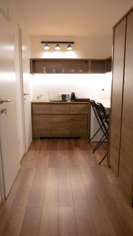 Bachelor Apartamento *